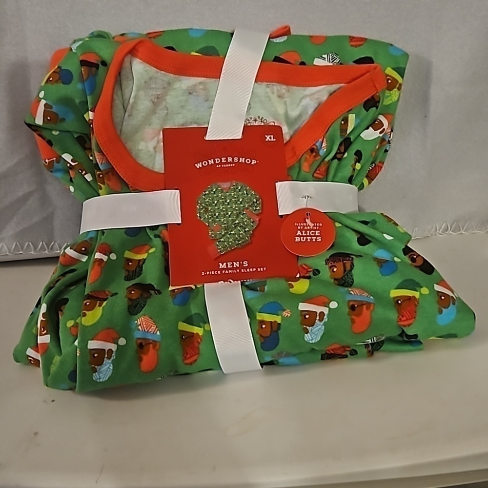 Men's Wonder Shop Holiday  2Piece Pajamas Set sz XL  Green & Red NWT